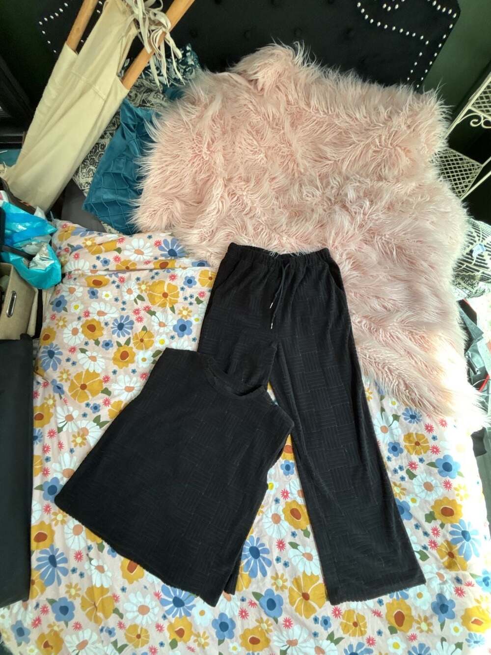 Black Textured Woven Lounge Set with Tank Top and Drawstring Pants